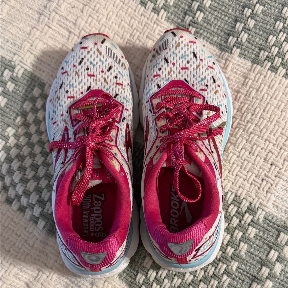 Women’s Brooks Ghost 12 Zappos 20th Anniversary “summer melts” running shoes 🩷 - Picture 2 of 7